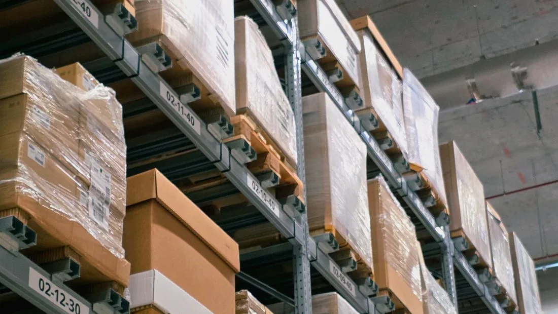 Reviewing how one order travels from a direct-to-consumer store through fulfillment and accounting